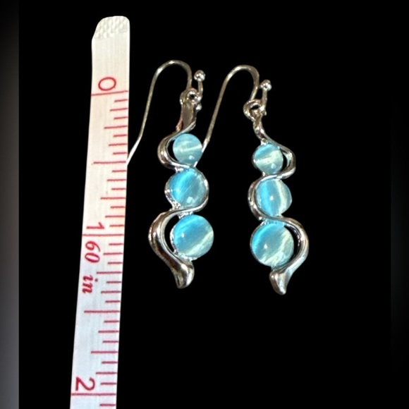 3/$20 Elegant Silver and Blue Dangle Pierced Earrings “you pick 3” - Picture 6 of 7